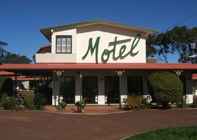 Bandicoot Motor Inn