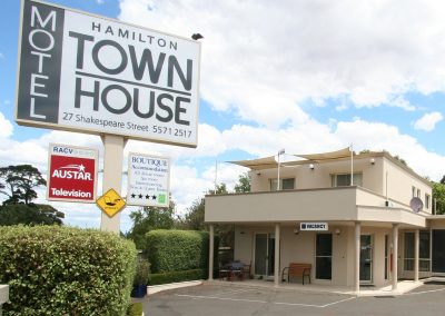 Hamilton Townhouse Motel